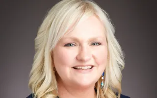 Beth Spark headshot