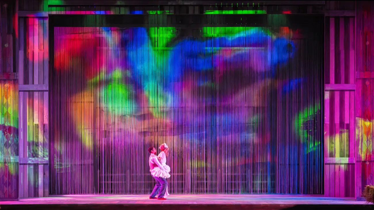 Dynamic Lightscapes: Generative Art in Motion
